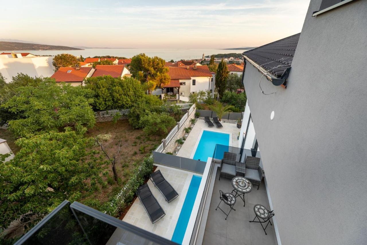 Luxury Villa Adria Apartments クルク エクステリア 写真