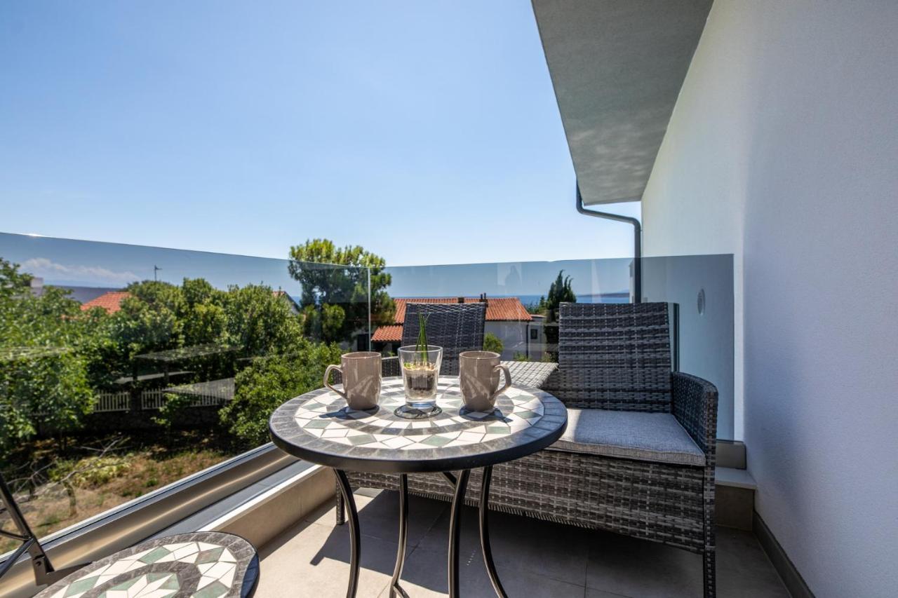 Luxury Villa Adria Apartments クルク エクステリア 写真