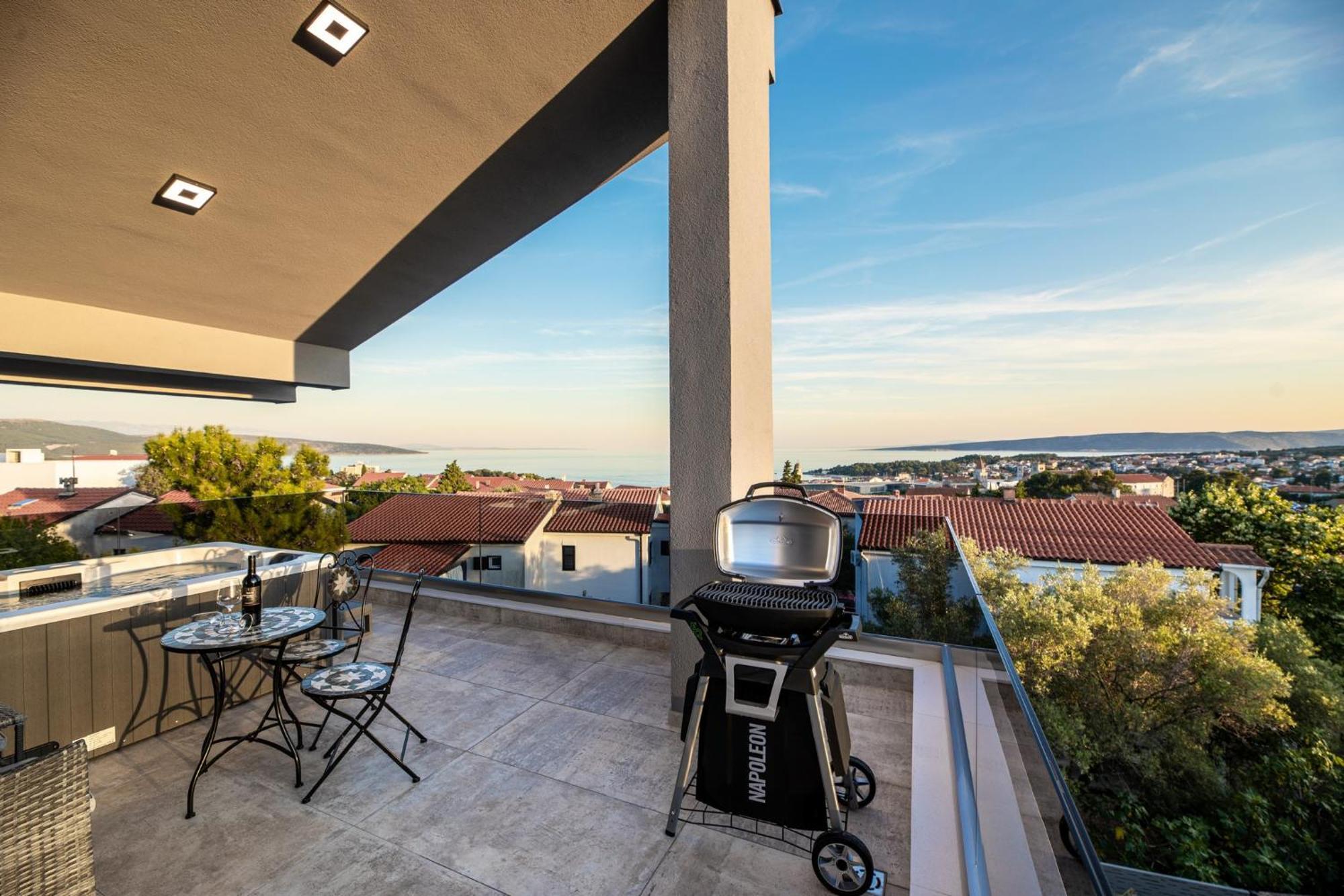Luxury Villa Adria Apartments クルク エクステリア 写真